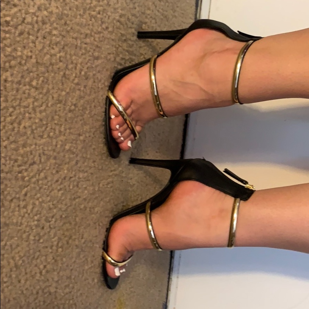 Bebe black & gold strappy heels